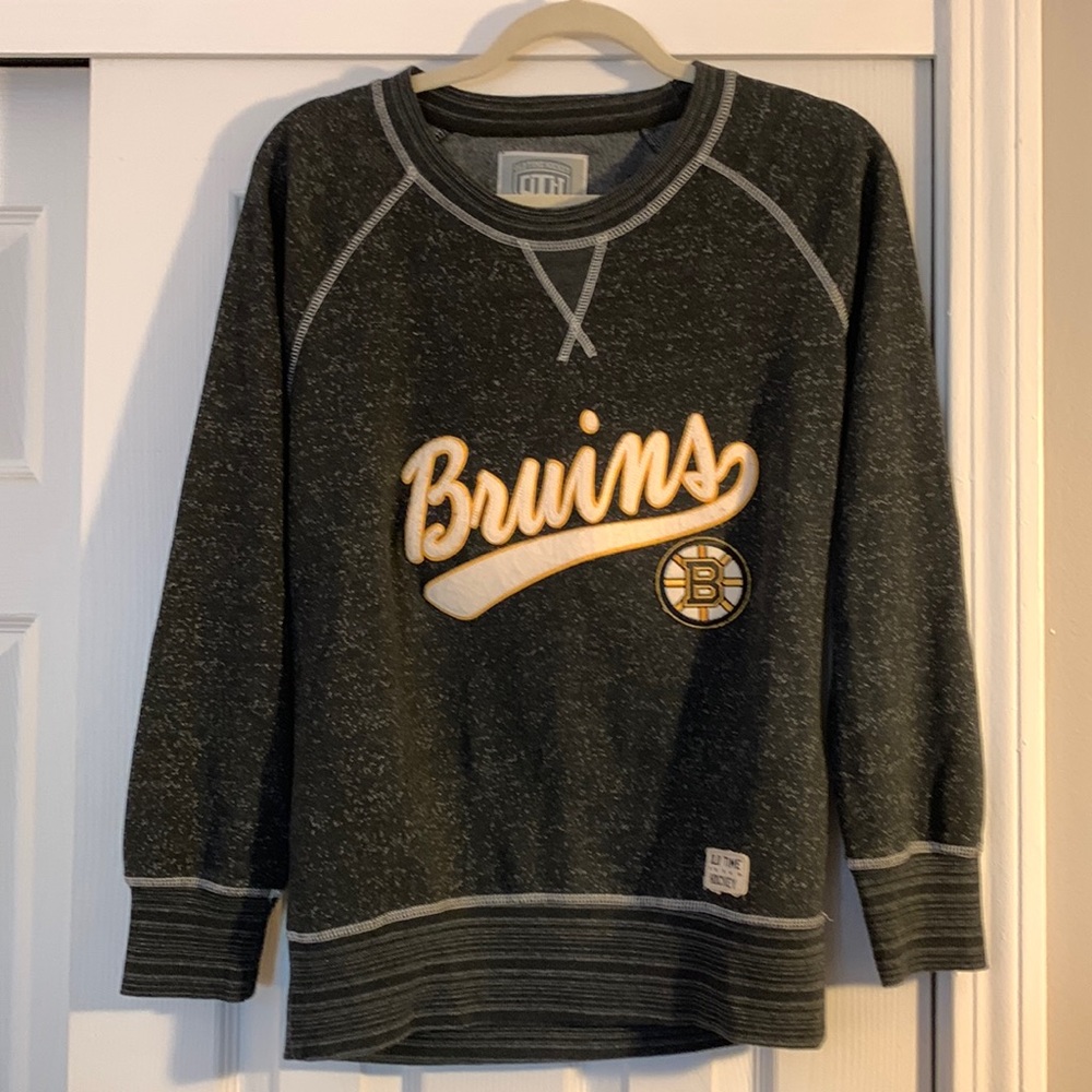 Newbury Collection Old Time Hockey, official licensed product of NHL sweatshirt!